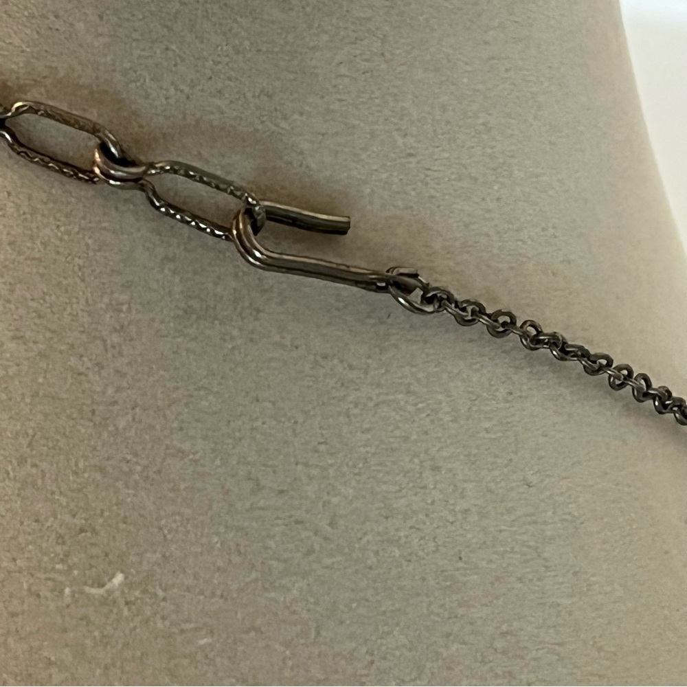 Elegant Silver Art Nouveau Chain Necklace - Picture 4 of 6